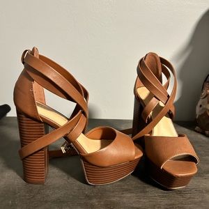 Shoedazzle heels